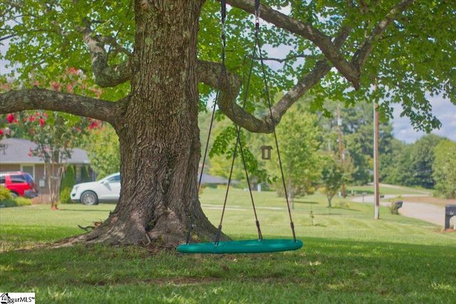 120 Echo Lane, Travelers Rest, SC 29690