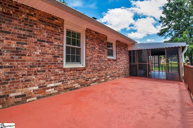 120 Echo Lane, Travelers Rest, SC 29690