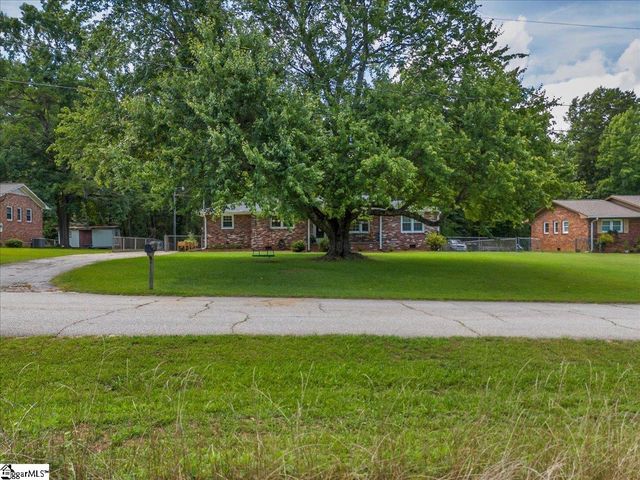 120 Echo Lane, Travelers Rest, SC 29690