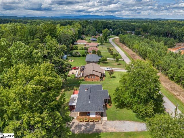 120 Echo Lane, Travelers Rest, SC 29690