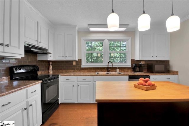 120 Echo Lane, Travelers Rest, SC 29690