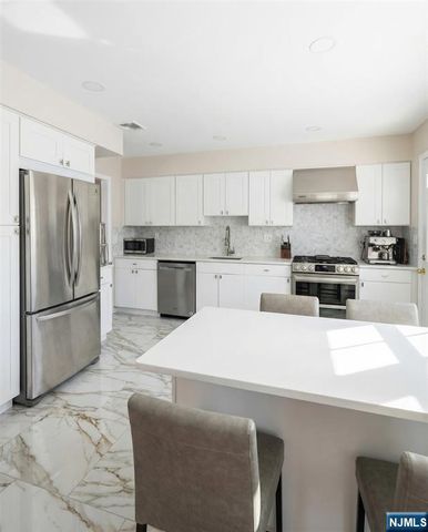 346 Alan Drive, Paramus, NJ 07652