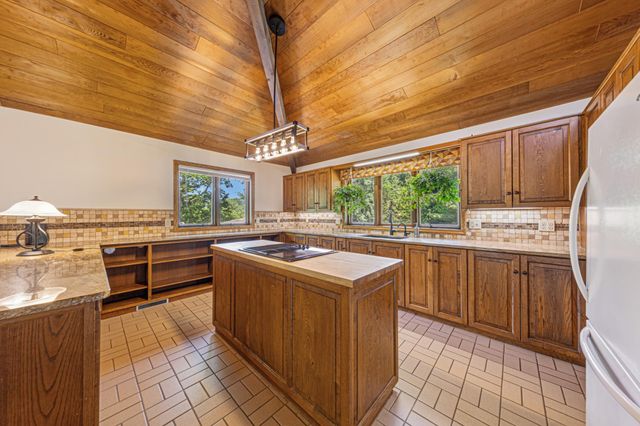 2375 175th Street E, Faribault, MN 55021