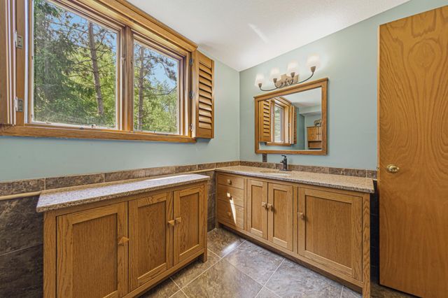 2375 175th Street E, Faribault, MN 55021