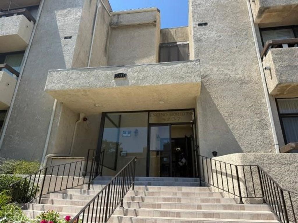 5237 Newcastle Avenue 205, Encino, CA 91316 — exterior