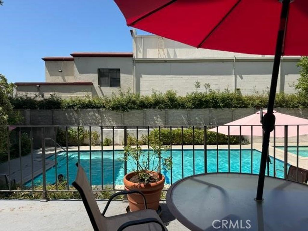 5237 Newcastle Avenue 205, Encino, CA 91316 — photo 4