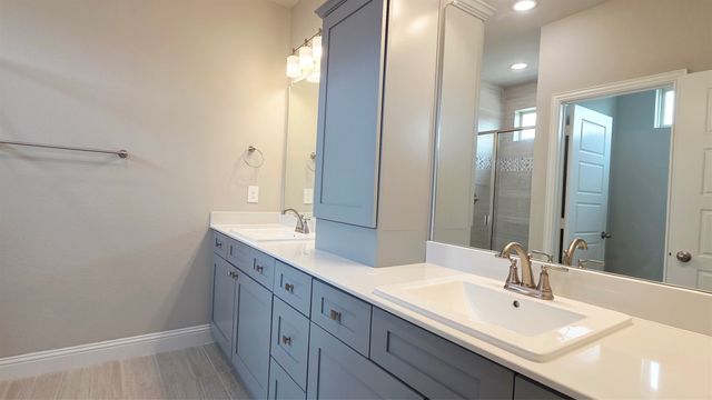 12976 Rockham Lane, Farmers Branch, TX 75234