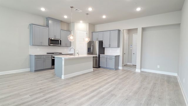 12976 Rockham Lane, Farmers Branch, TX 75234