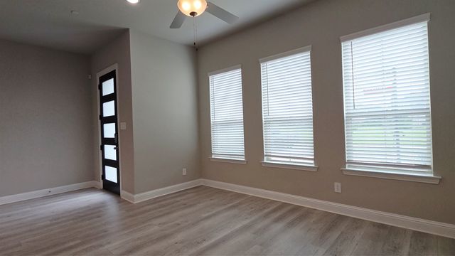 12976 Rockham Lane, Farmers Branch, TX 75234