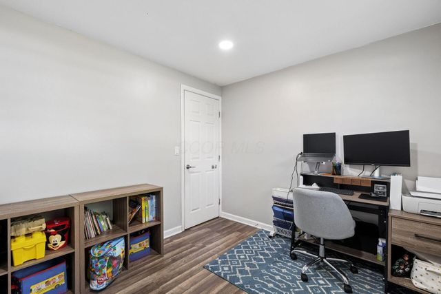 809 Maurine Drive, Columbus, OH 43228