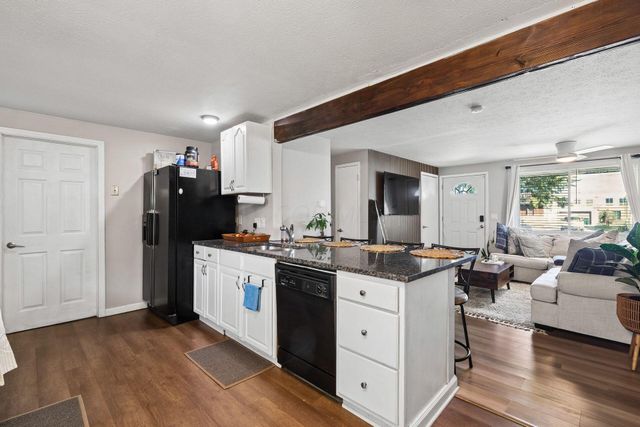 809 Maurine Drive, Columbus, OH 43228