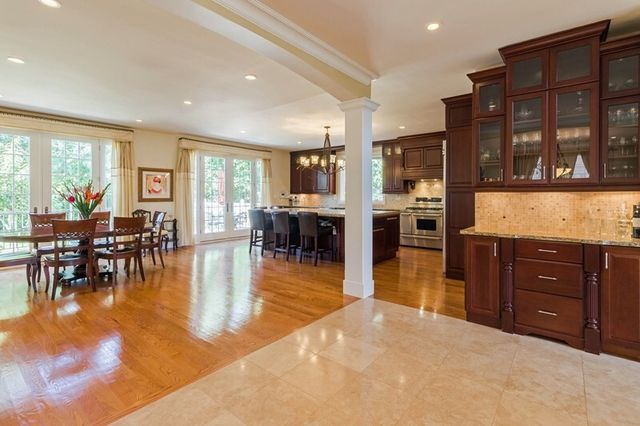 7902 Central Avenue, Morton Grove, IL 60053