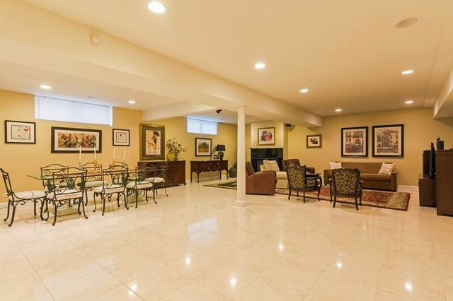 7902 Central Avenue, Morton Grove, IL 60053