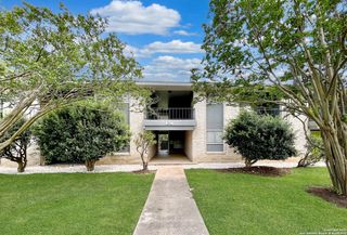 311 E San Antonio Ave Apt 203, Boerne, TX 78006