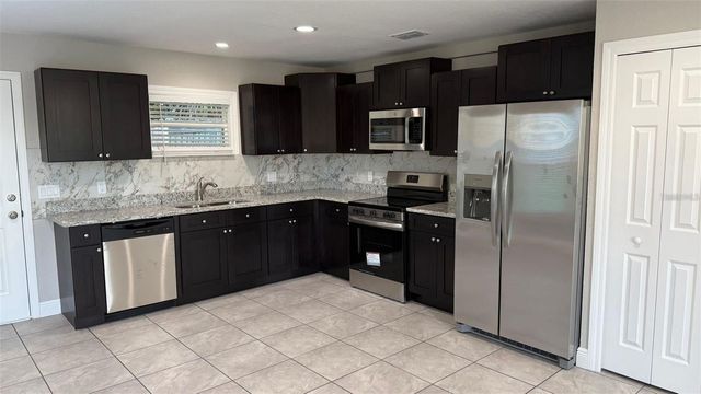 192 JULIE LANE, Auburndale, FL 33823