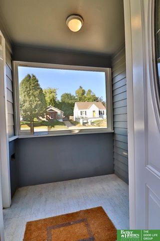 6457 Poppleton Avenue, Omaha, NE 68106