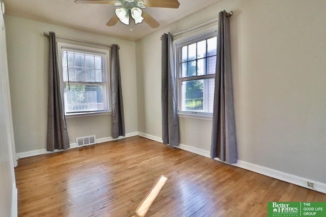 6457 Poppleton Avenue, Omaha, NE 68106