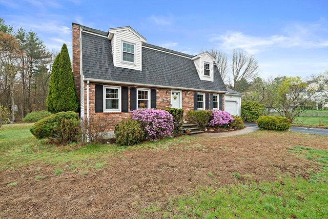 1 Paulene Drive, Franklin, MA 02038