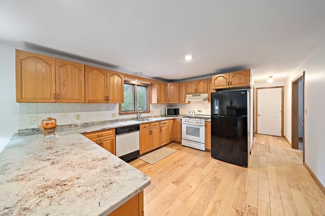 1 Paulene Drive, Franklin, MA 02038