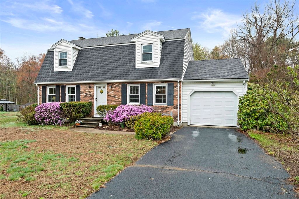 1 Paulene Drive, Franklin, MA 02038