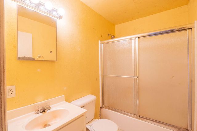 1512 Clara Avenue, Grants Pass, OR 97527