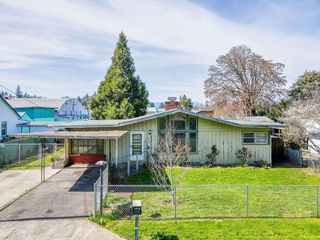 1512 Clara Avenue, Grants Pass, OR 97527