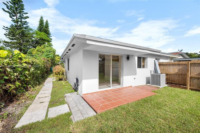 2275 SW 61st Ave, Miami, FL 33155