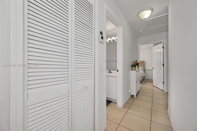 2275 SW 61st Ave, Miami, FL 33155