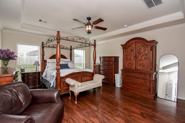 5039 Crystal Bluff Court, Richmond, TX 77407