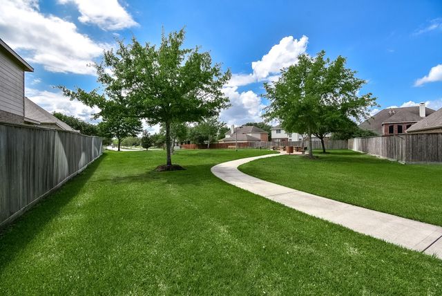 5039 Crystal Bluff Court, Richmond, TX 77407