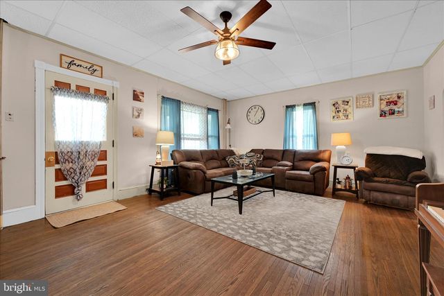 70 SCHUYLKILL ST, Cressona, PA 17929