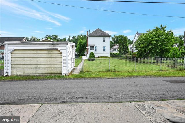 70 SCHUYLKILL ST, Cressona, PA 17929