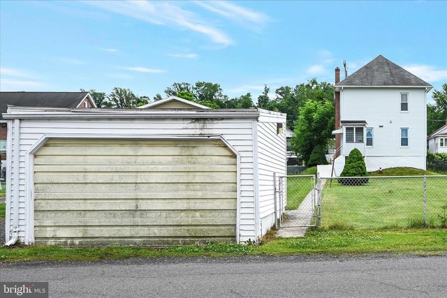 70 SCHUYLKILL ST, Cressona, PA 17929
