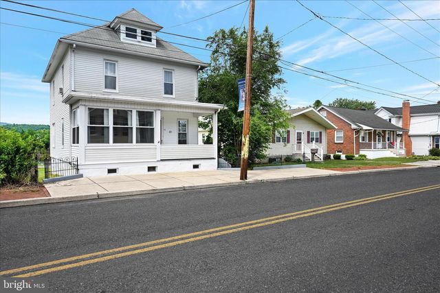 70 SCHUYLKILL ST, Cressona, PA 17929