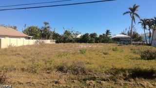 5547 Ann Arbor DR, Bokeelia, FL 33922