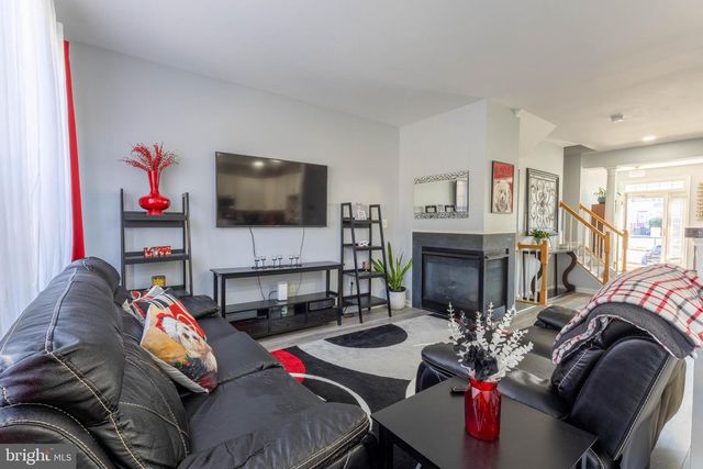 206 HILLSIDE CT, Stafford, VA 22554