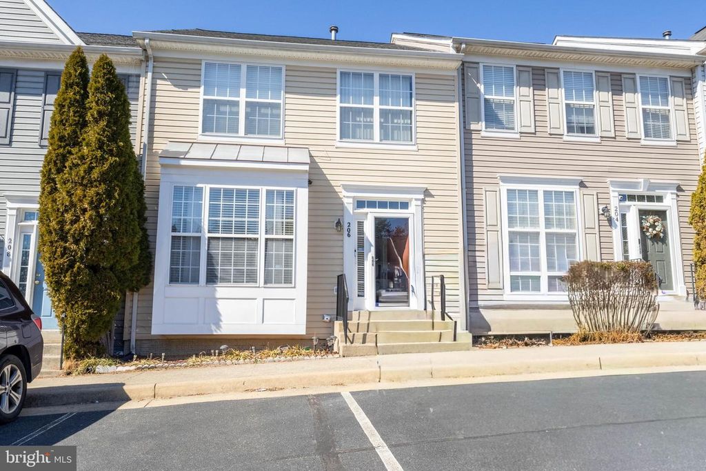 206 HILLSIDE CT, Stafford, VA 22554