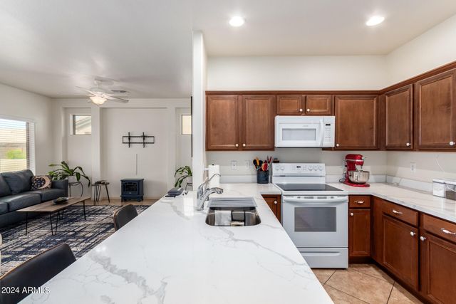 1560 E MELROSE Drive, Casa Grande, AZ 85122