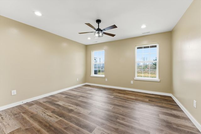 776 Norris Hollow Rd, Vanleer, TN 37181