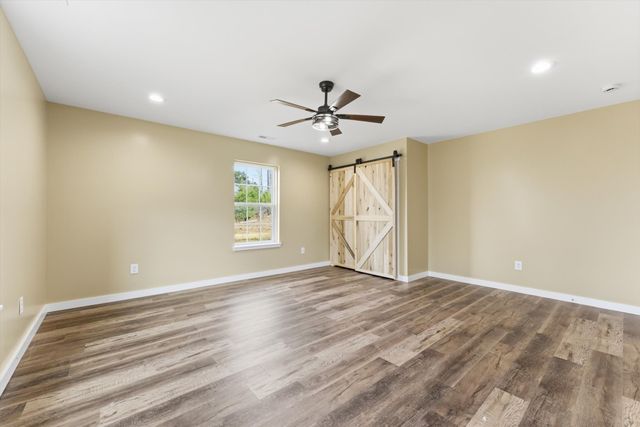 776 Norris Hollow Rd, Vanleer, TN 37181