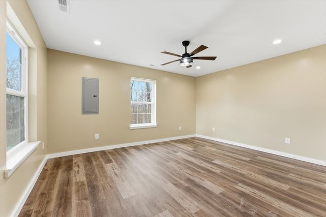 776 Norris Hollow Rd, Vanleer, TN 37181