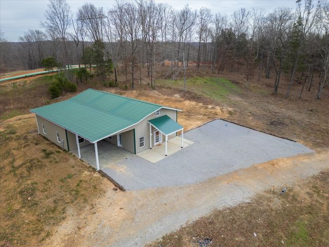 776 Norris Hollow Rd, Vanleer, TN 37181