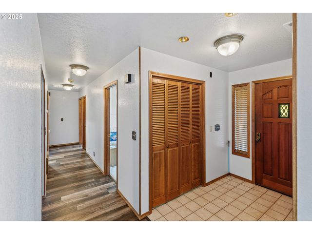 705 PREFONTAINE Dr, Coos Bay, OR 97420