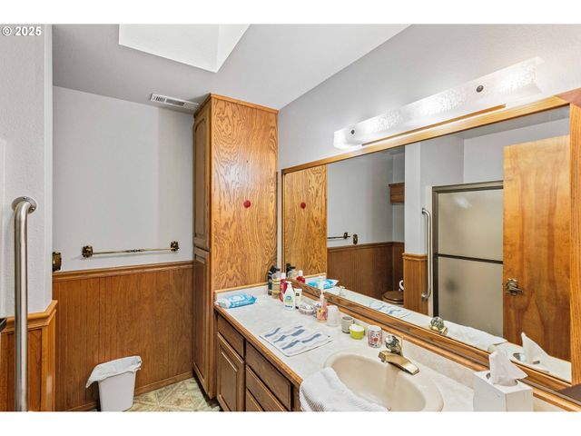 705 PREFONTAINE Dr, Coos Bay, OR 97420