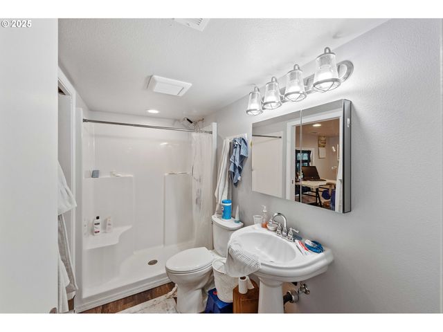 705 PREFONTAINE Dr, Coos Bay, OR 97420