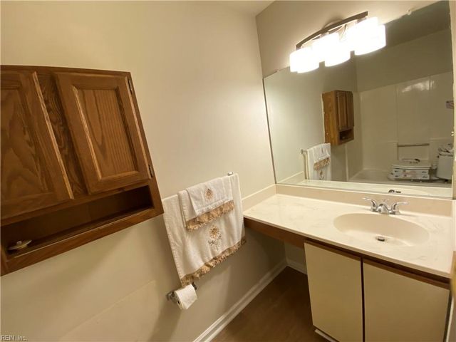 1443 Ivywood RD, Virginia Beach, VA 23453