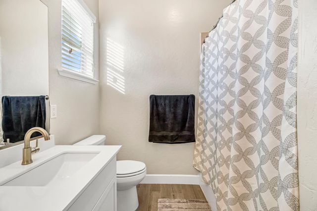 19719 Desert Willow Lane, Friant, CA 93626