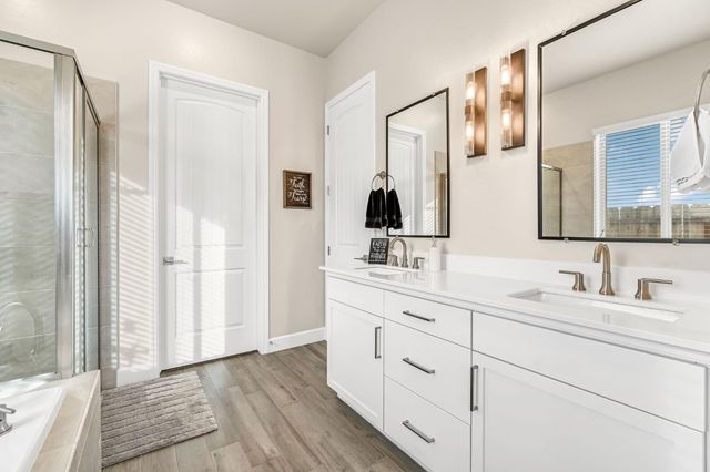 19719 Desert Willow Lane, Friant, CA 93626