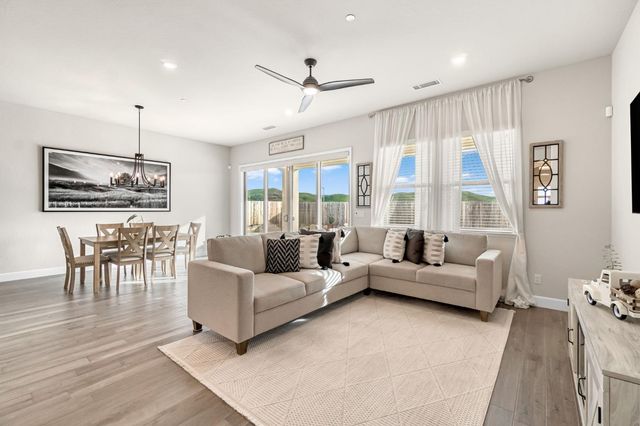 19719 Desert Willow Lane, Friant, CA 93626