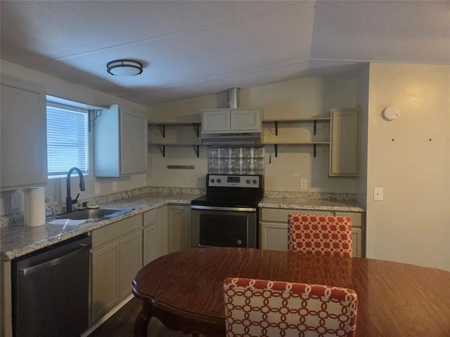 1216 Cardinal Lane, Trinity, TX 75862